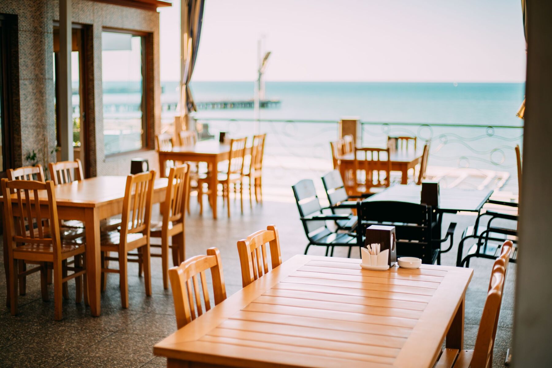 waterfront dining on Marco Island
